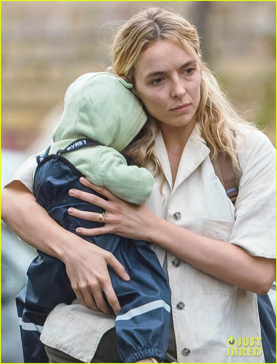 jodie comer fake baby end start from set 034825132