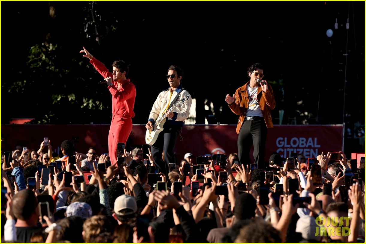 Photo jonas brothers perform at global citizen festival 31 Photo 4827011 Just Jared