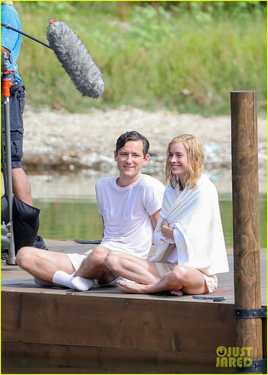 brie larson lewis pullman lessons in chemistry set photos 014820931