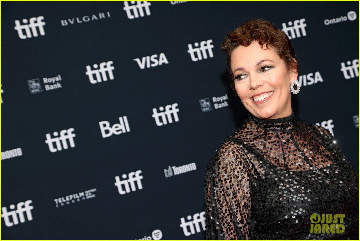 Olivia Colman Takes Her New Movie Empire Of Light To Tiff With