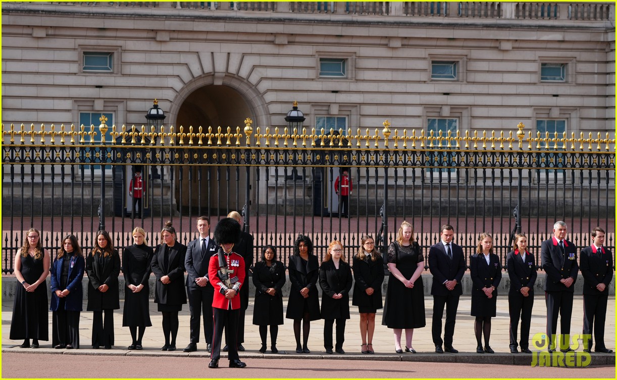 Queen Elizabeth's Staff Pays Tribute To Her One Final Time During