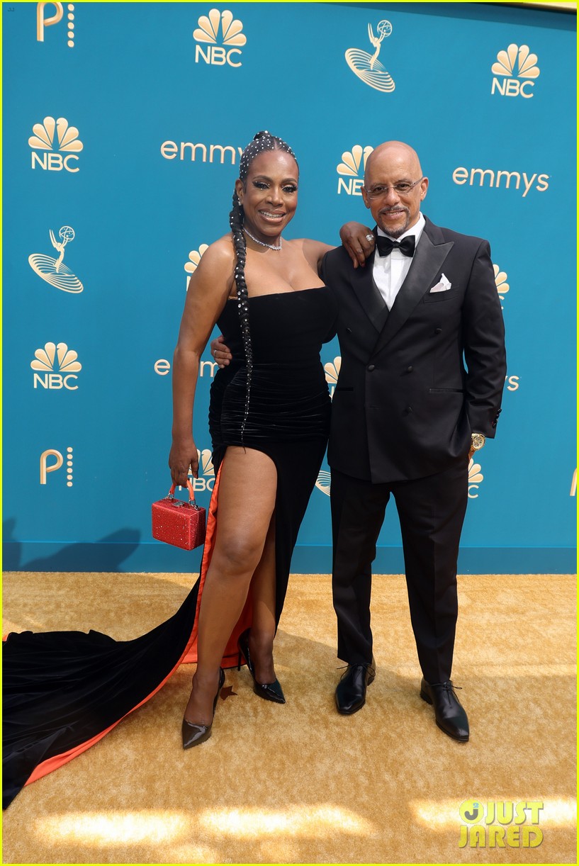 Quinta Brunson & Sheryl Lee Ralph Are Stunning 'Abbott Elementary