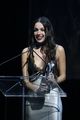 olivia rodrigo inducts alanis morissette canadian songwriters hall of fame 15