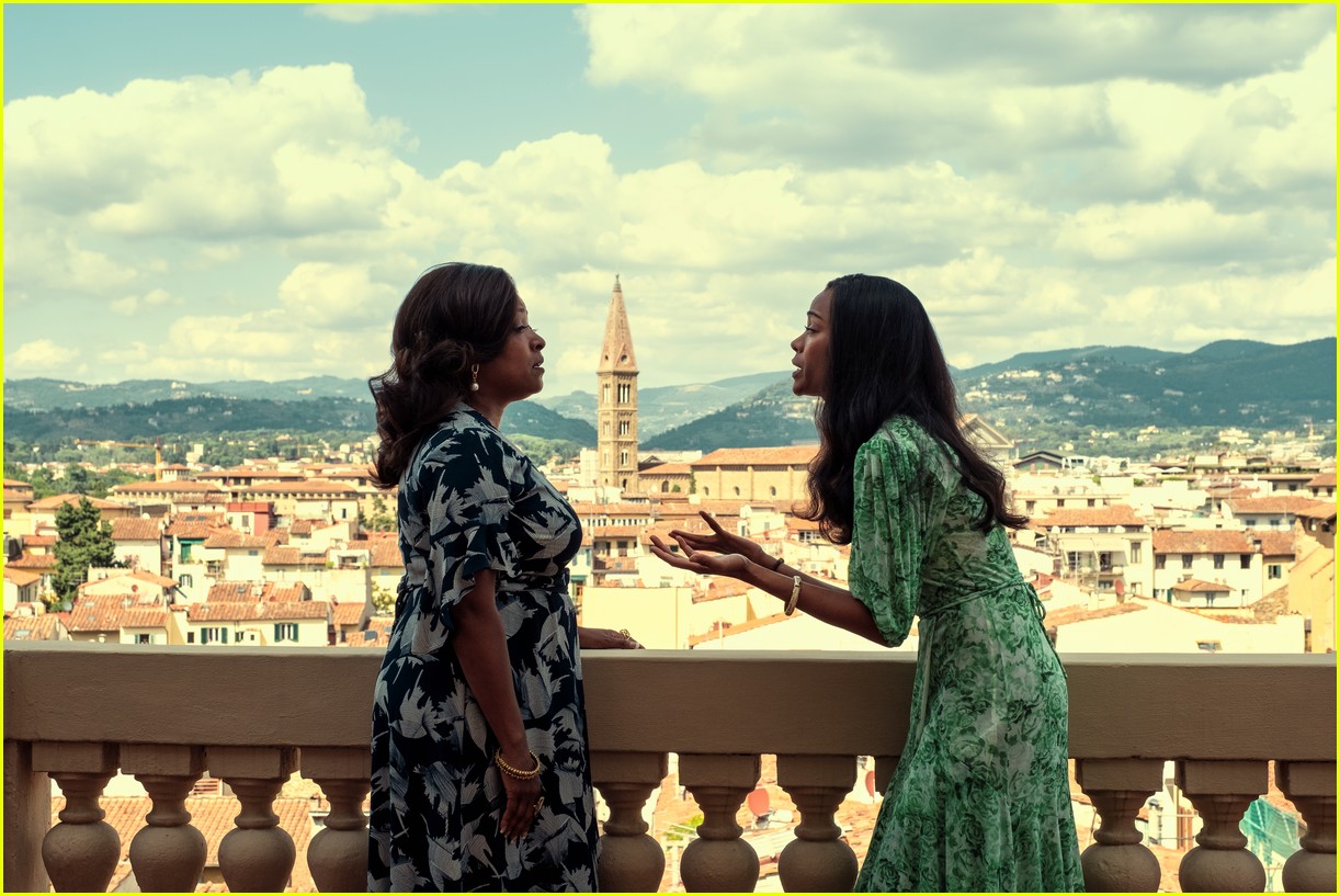 Zoe Saldana's Life Changes Thanks to Love In Netflix's 'From Scratch