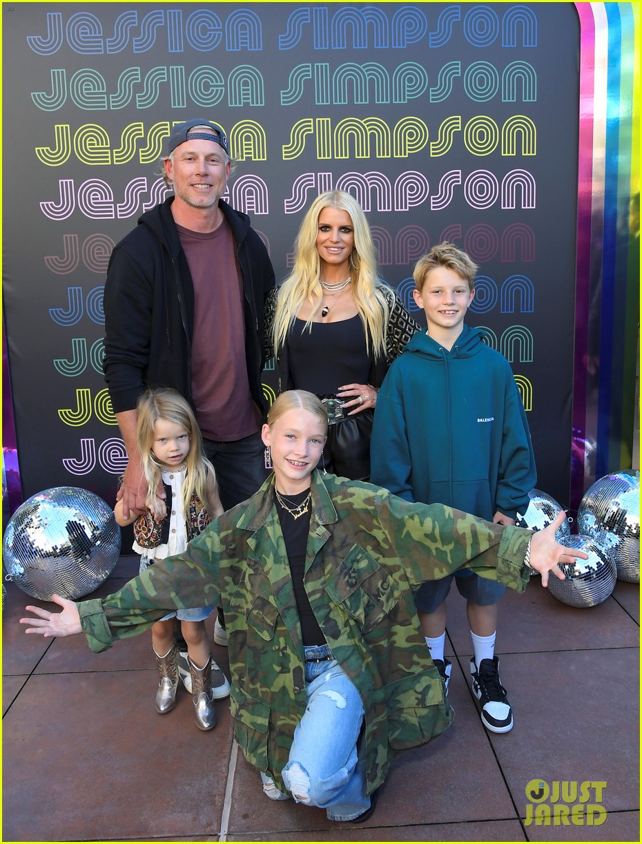 jessica simpson kids support at launch of fall collection 044827062