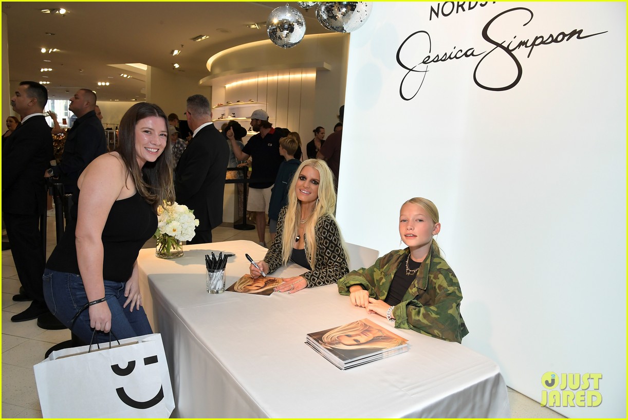 jessica simpson kids support at launch of fall collection 094827067