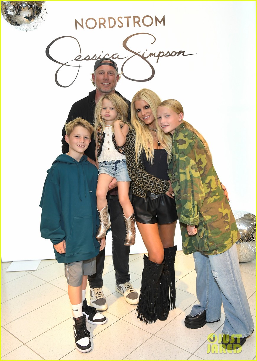 jessica simpson kids support at launch of fall collection 114827069
