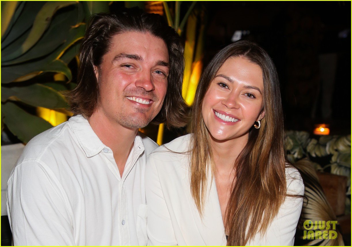 Bachelor in Paradise's Dean Unglert & Caelynn Miller-Keyes Are Engaged