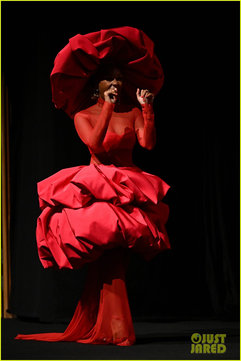 Photo glass onion closes bfi london film festival pics 103 Photo