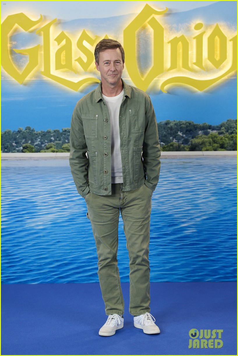 Janelle Monae Rules The Red Carpet in Textured Red Dress For 'Glass