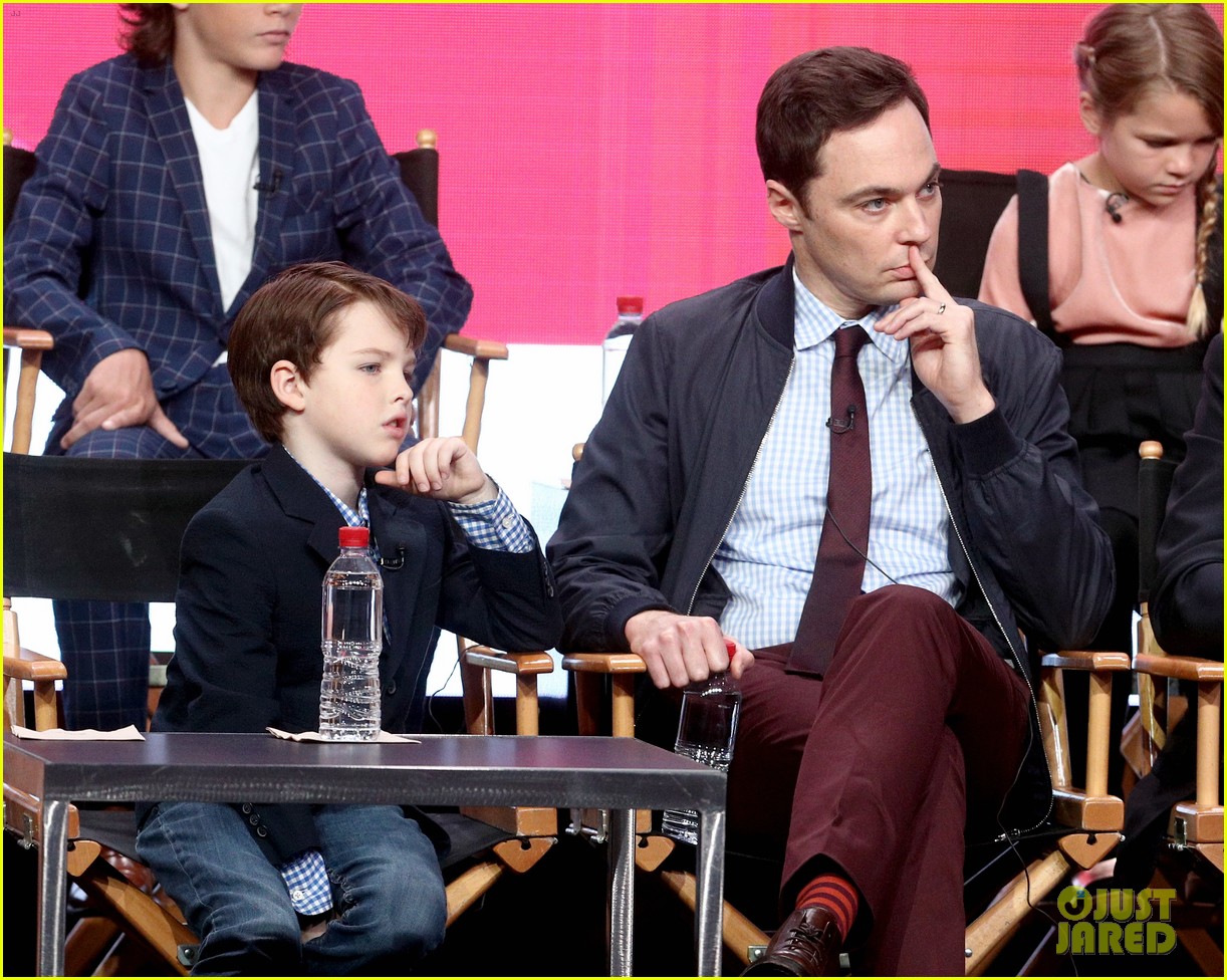 'Young Sheldon' Star Iain Armitage Reunites with Older Sheldon, Jim
