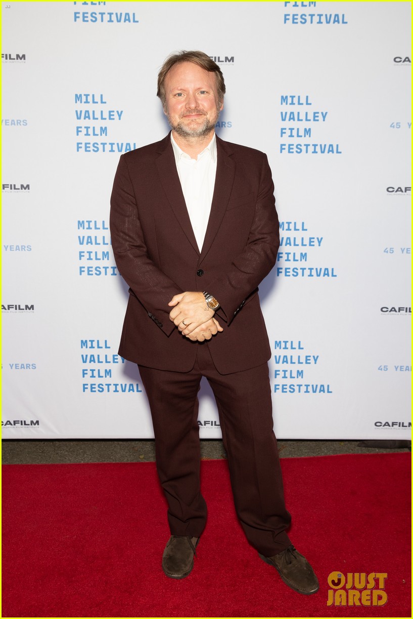 'Knives Out' Sequel Will Get OneWeek Run in Theaters, Marking First