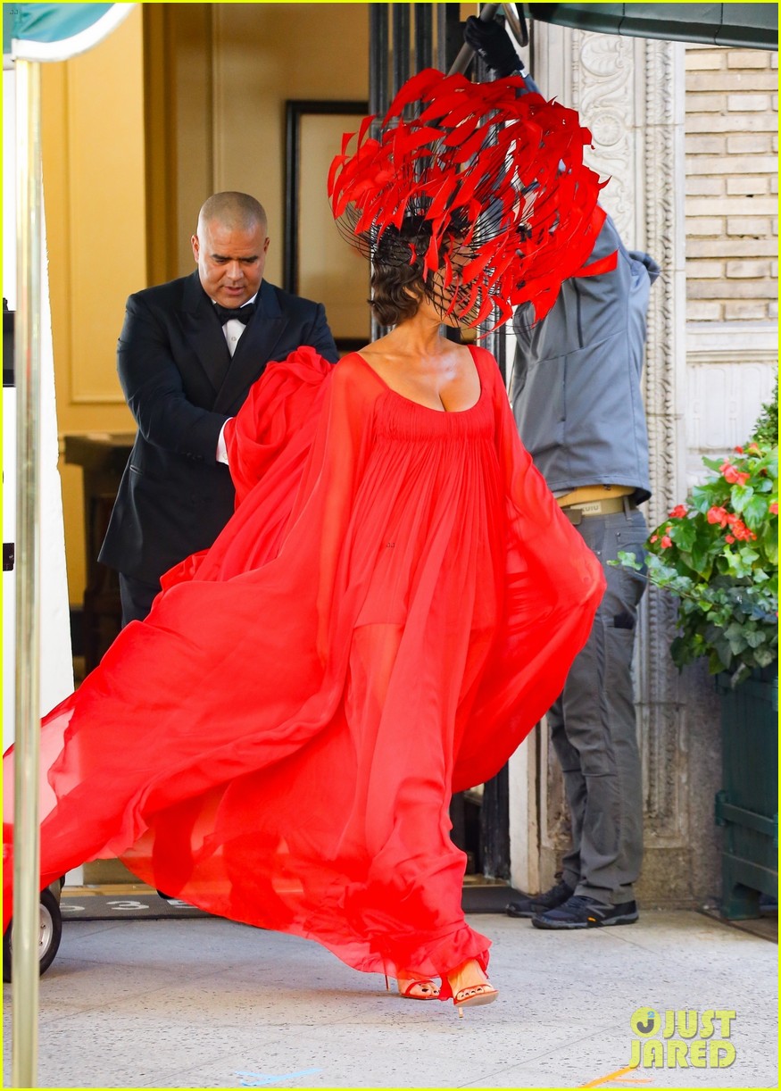 Nicole Ari Parker Steps Out In Bold Red Flag Hat For 'And Just Like