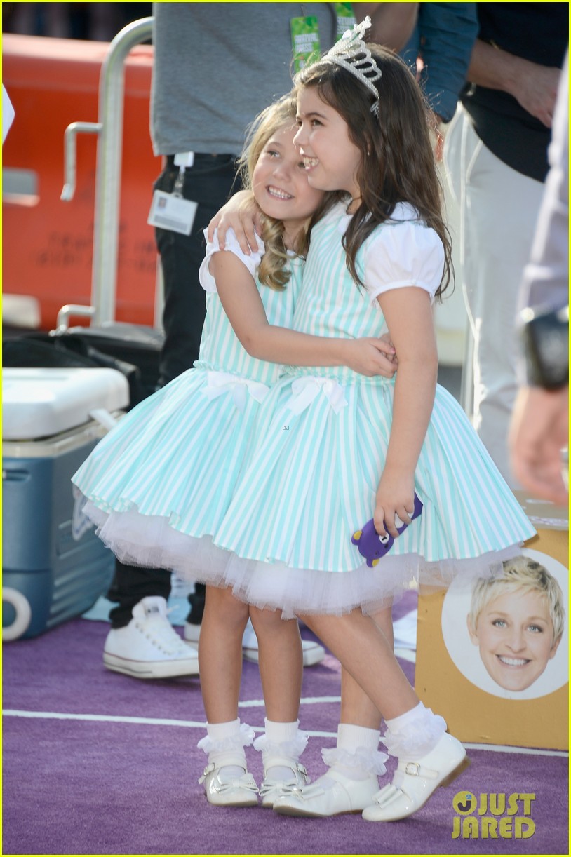 'Ellen' Star Rosie McClelland Reacts to Cousin Sophia Grace Brownlee's(02)
