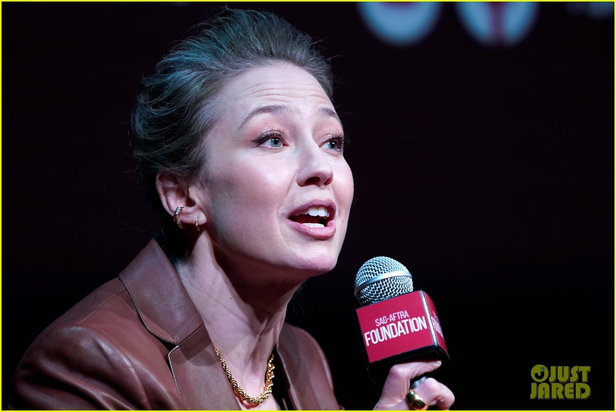 photo-morgan-spector-the-gilded-age-paleyfest-28-photo-4836095