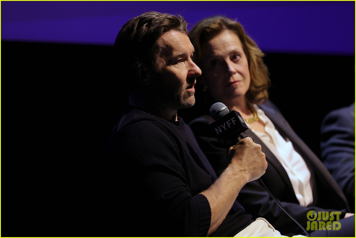 Photo joel edgerton sigourney weaver master gardener premiere new york