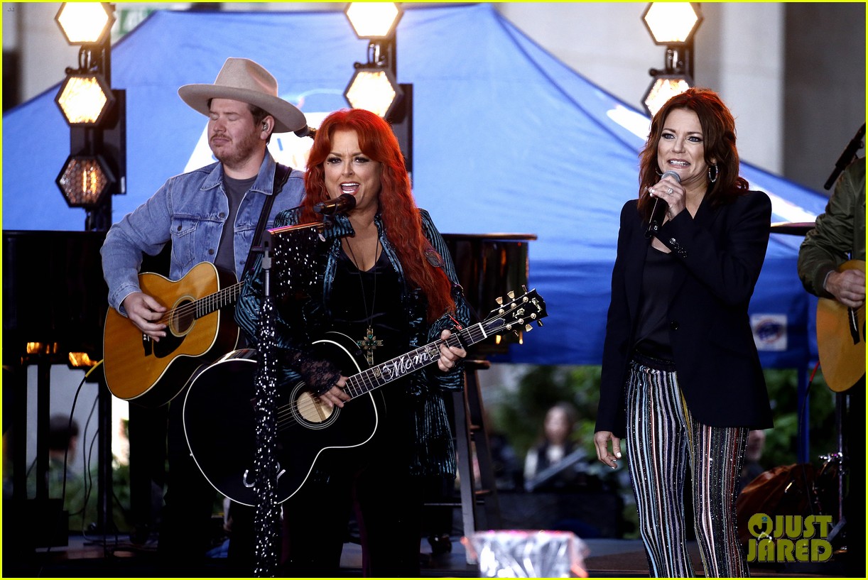 Wynonna Judd Is 'Healing' From Mom Naomi's Death Through The Judds