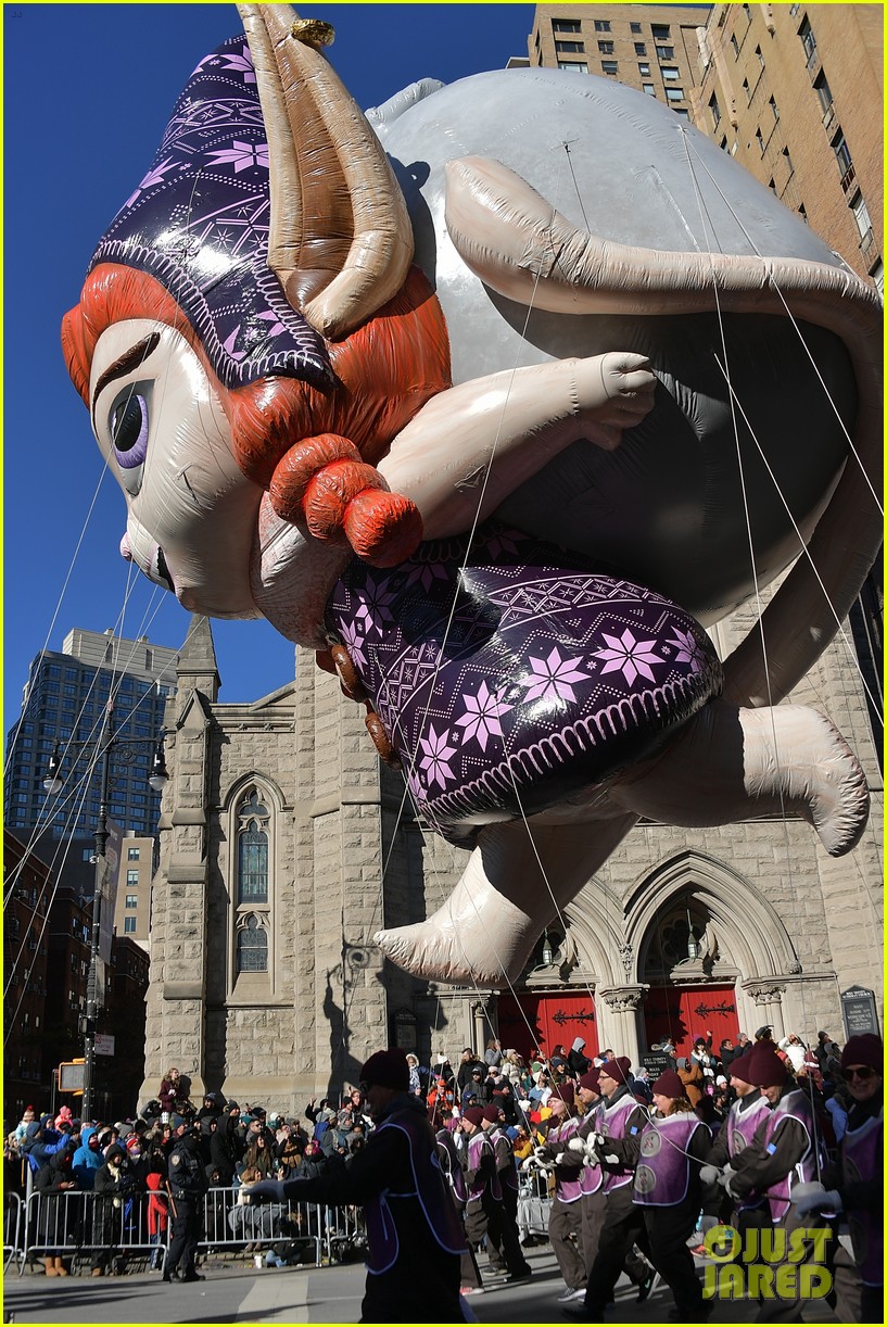 Here's Why Singers Lip Sync at Macy's Thanksgiving Day Parade Every