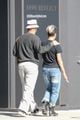 halle berry van hunt hold hands out grocery shopping 04