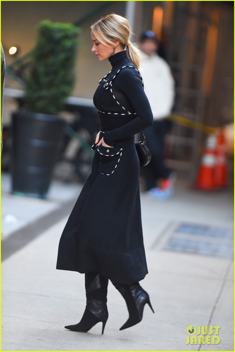 Emily Blunt Wears 4 Outfits for Press Day, Talks Possible 'Devil Wears Prada'  Sequel: Photo 4854380 | Emily Blunt Photos | Just Jared: Entertainment News