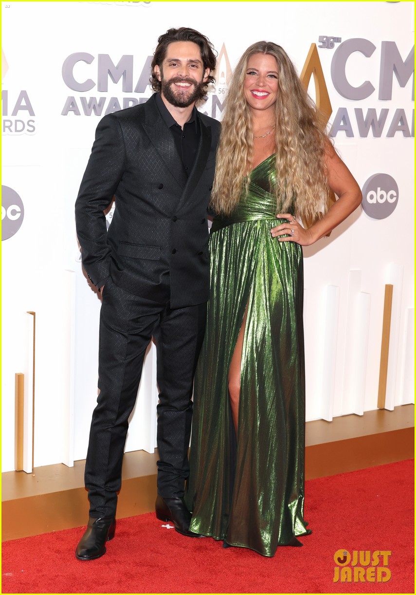 Photo thomas rhett jessie james decker cma awards 03 Photo 4853118