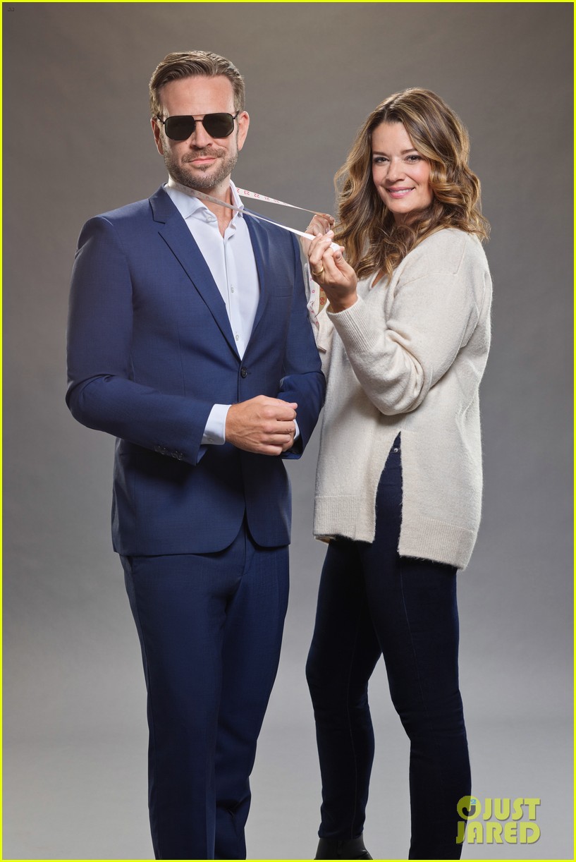 John Brotherton Plays A Perfect Santa Next To Kimberley Sustad in