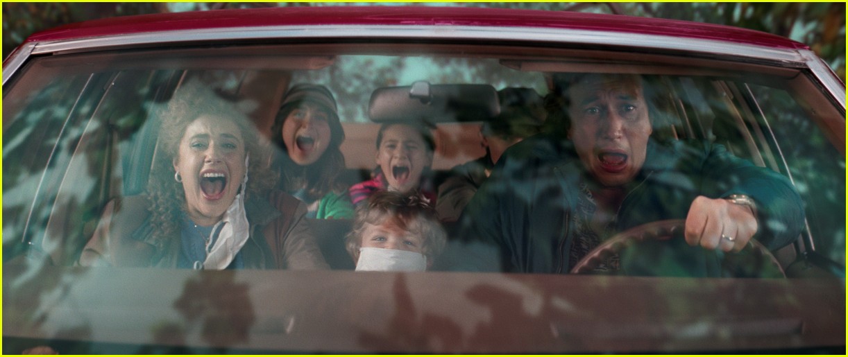 Adam Driver & Greta Gerwig's 'White Noise' Deals With an Airborne Toxic