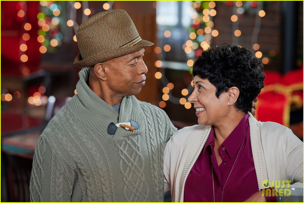 Ledisi & Roger Cross Fake An Engagement in Hallmark's 'All Saints