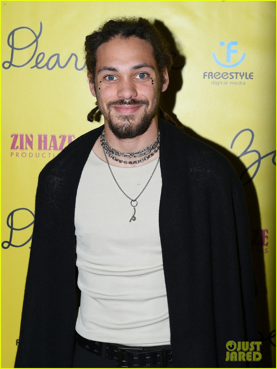 Sadie Sink Reveals What Drew Her to Take On Leading Role in 'Dear Zoe' Photo 4849043 Pictures