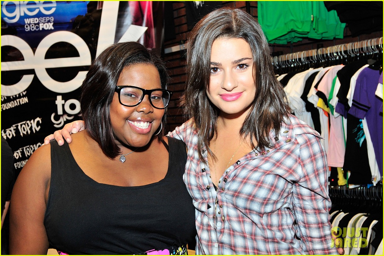 amber riley addresses lea michele racism claims 014868723