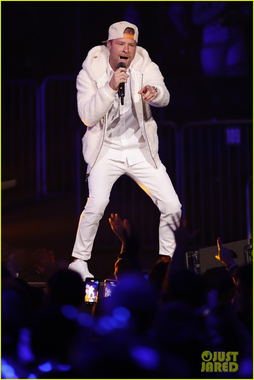 Nick Carter Performs With Backstreet Boys at NYC Jingle Ball 2022 Amid Sexual Assault Claims