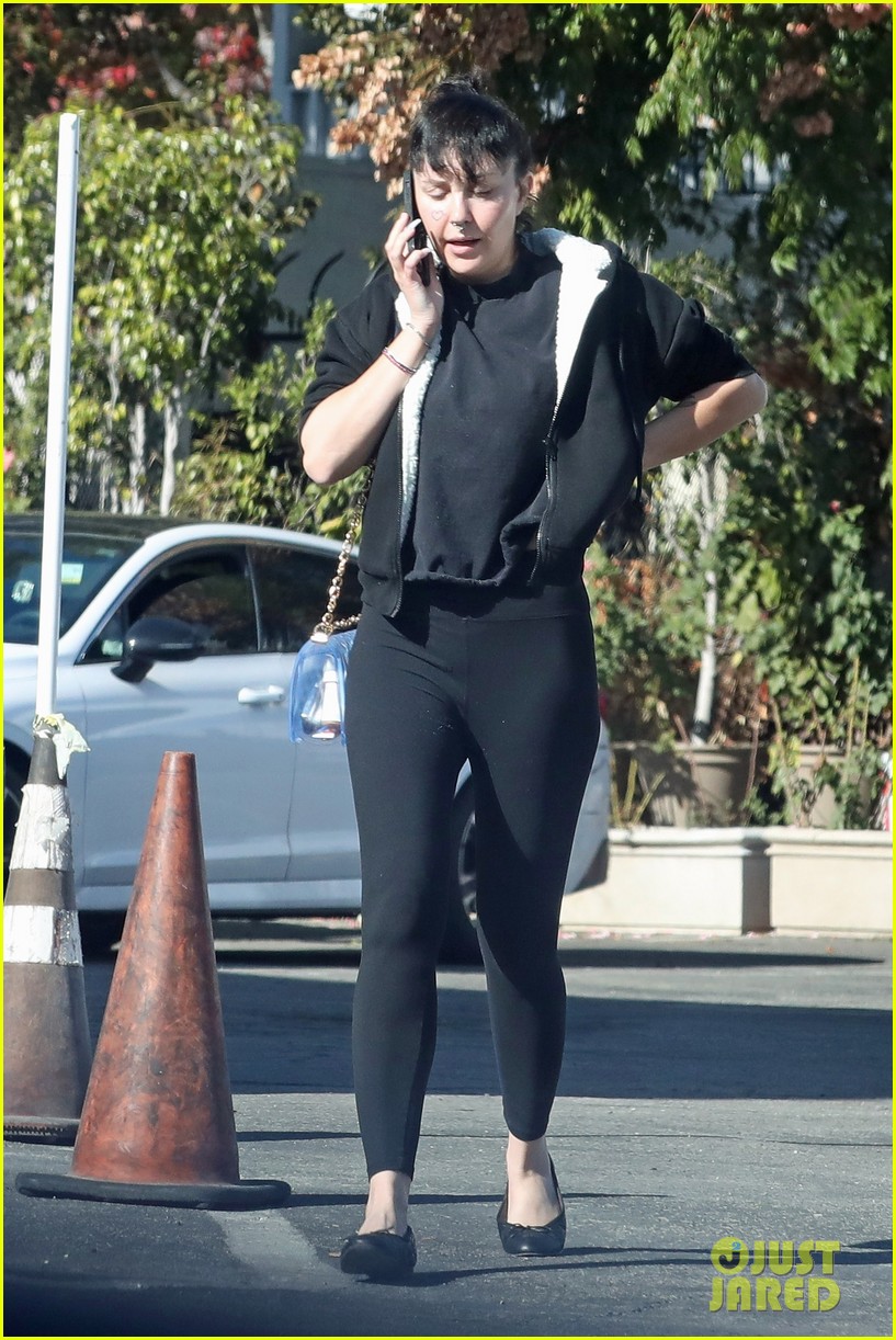 Amanda Bynes Spotted With Shorter & Edgier Haircut in New Photos: Photo