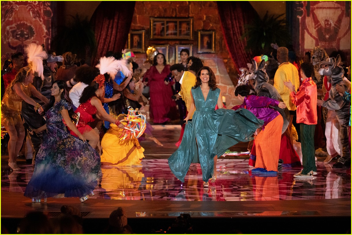 'Encanto at the Hollywood Bowl' Disney+ Special Full Cast, Trailer