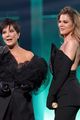 khloe kardashian kris jenner accept reality tv peoples choice awards 01