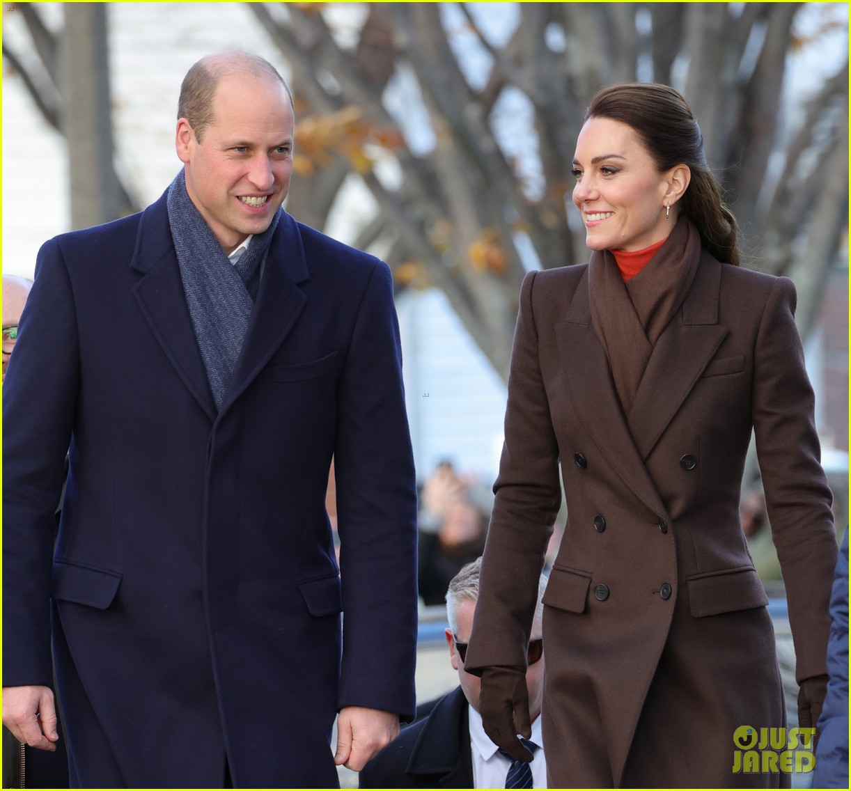 Kate Middleton Receives Flowers From Child Dressed As King's Guard