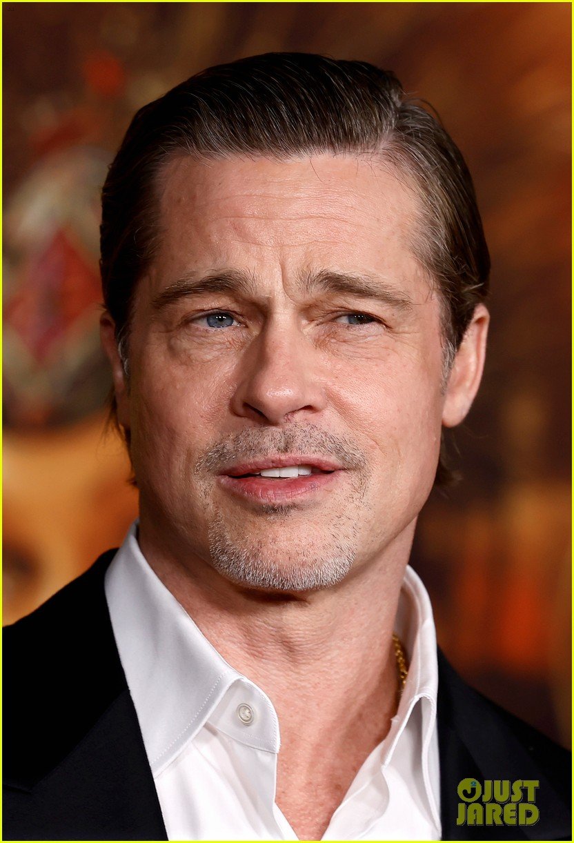 Brad pitt 2022. Брэд питт (brad pitt). Ахиллес брэд питт. Питт роли. Питт роли.