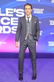 ryan reynolds gives shout out blake lively three daughters peoples choice awards 12