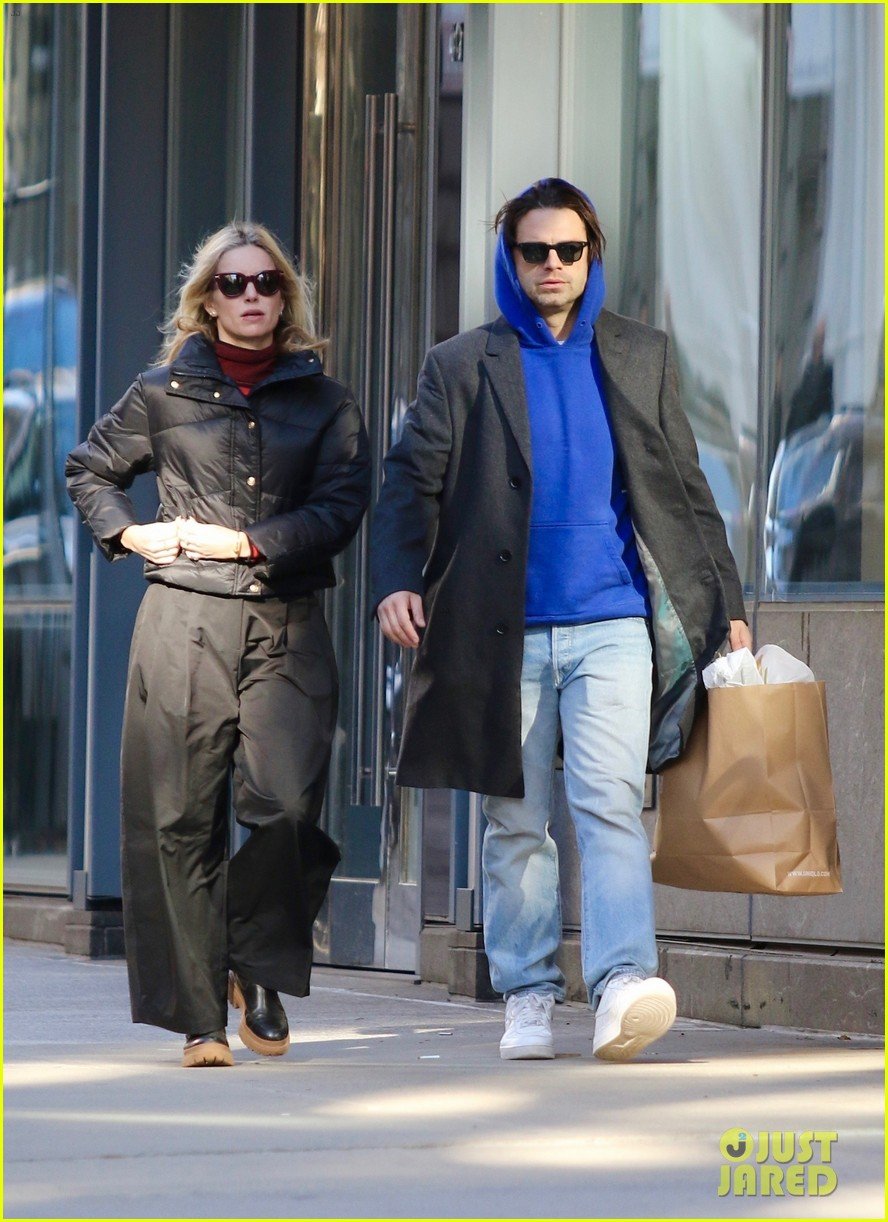 Sebastian Stan & Girlfriend Annabelle Wallis Go Lowkey While Christmas