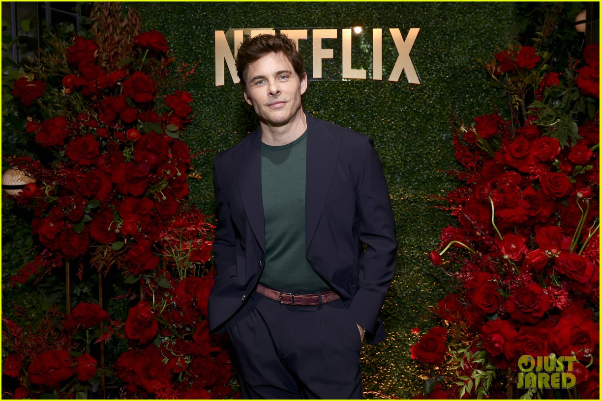 Kate Hudson, Jenna Ortega & More Netflix Stars Celebrate the Golden