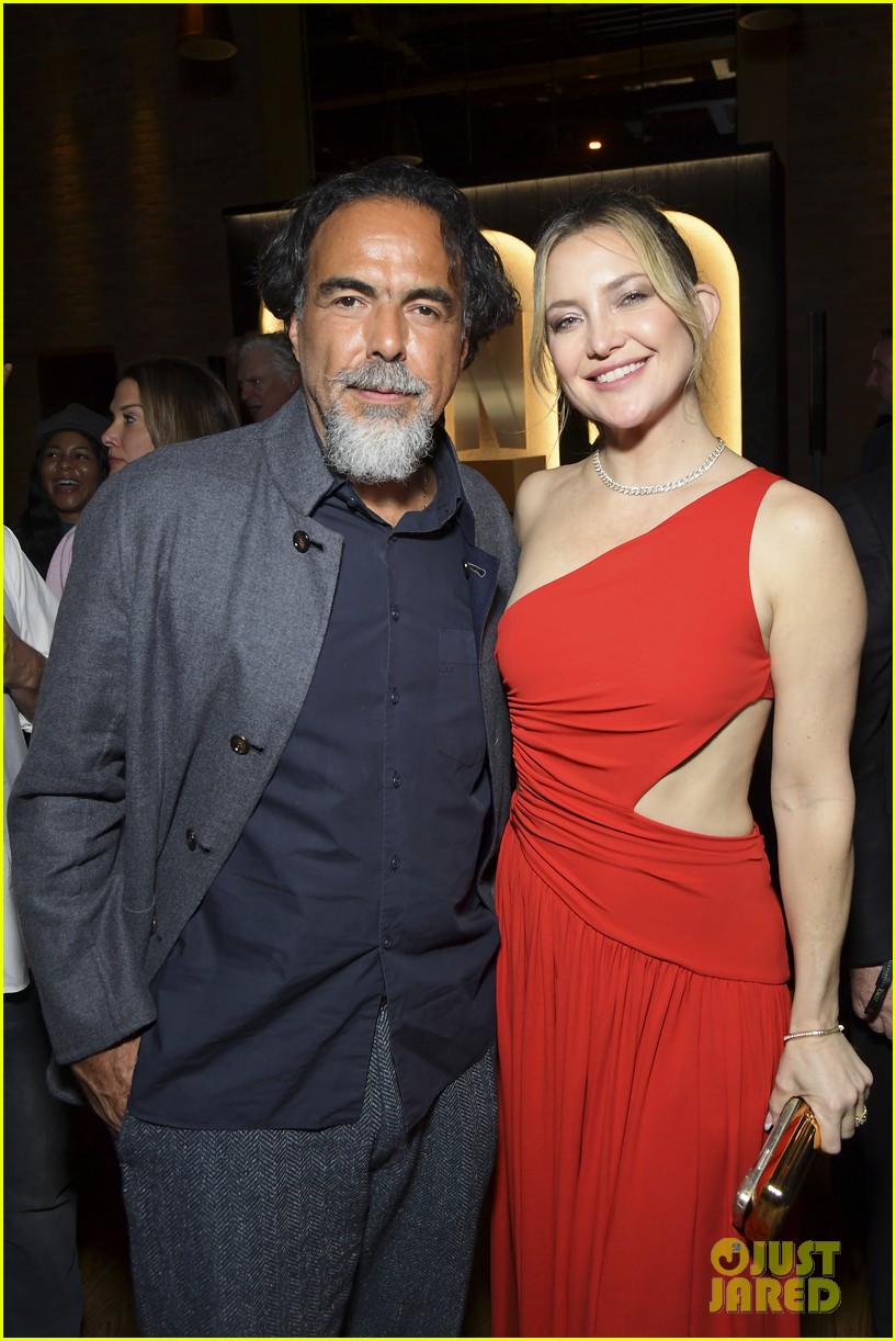 Kate Hudson, Jenna Ortega & More Netflix Stars Celebrate the Golden