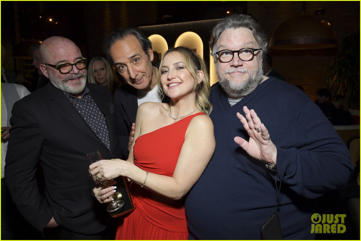 Kate Hudson, Jenna Ortega & More Netflix Stars Celebrate the Golden