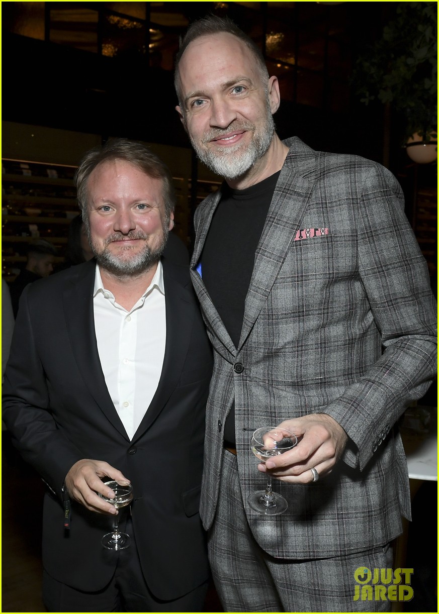 Kate Hudson, Jenna Ortega & More Netflix Stars Celebrate the Golden