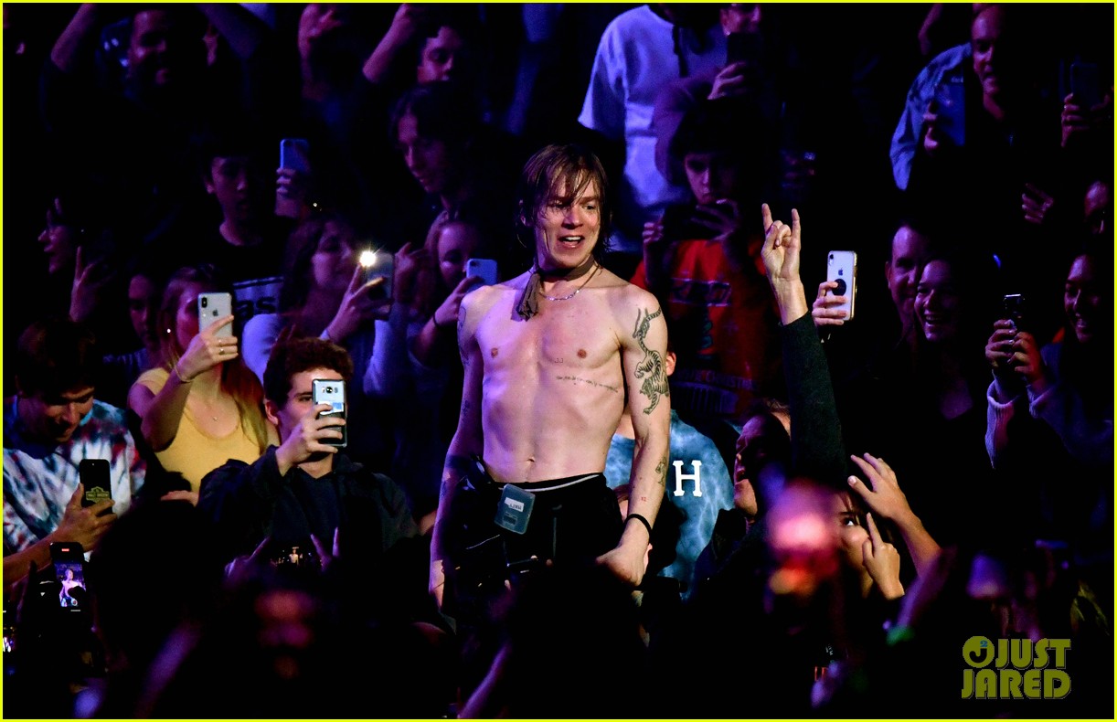 Cage the Elephant Lead Singer Matt Shultz Arrested on Felony Possession