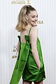 amanda seyfried retro hair cute green dress sag awards 03