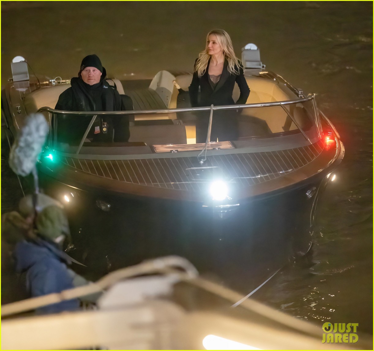 Cameron Diaz Films HighSpeed Boat Chase For 'Back in Action' in London(02)