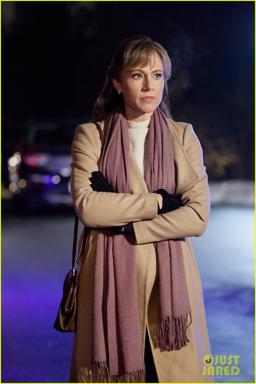 Photo andrew walker nikki deloach grilling season hallmark 07 Photo