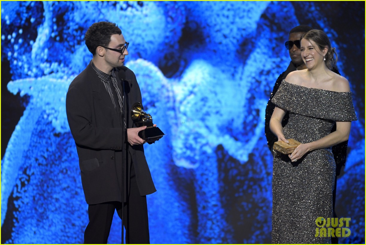 Jack Antonoff Picks Up His 7th Grammy Award at 2023 Grammys! Photo