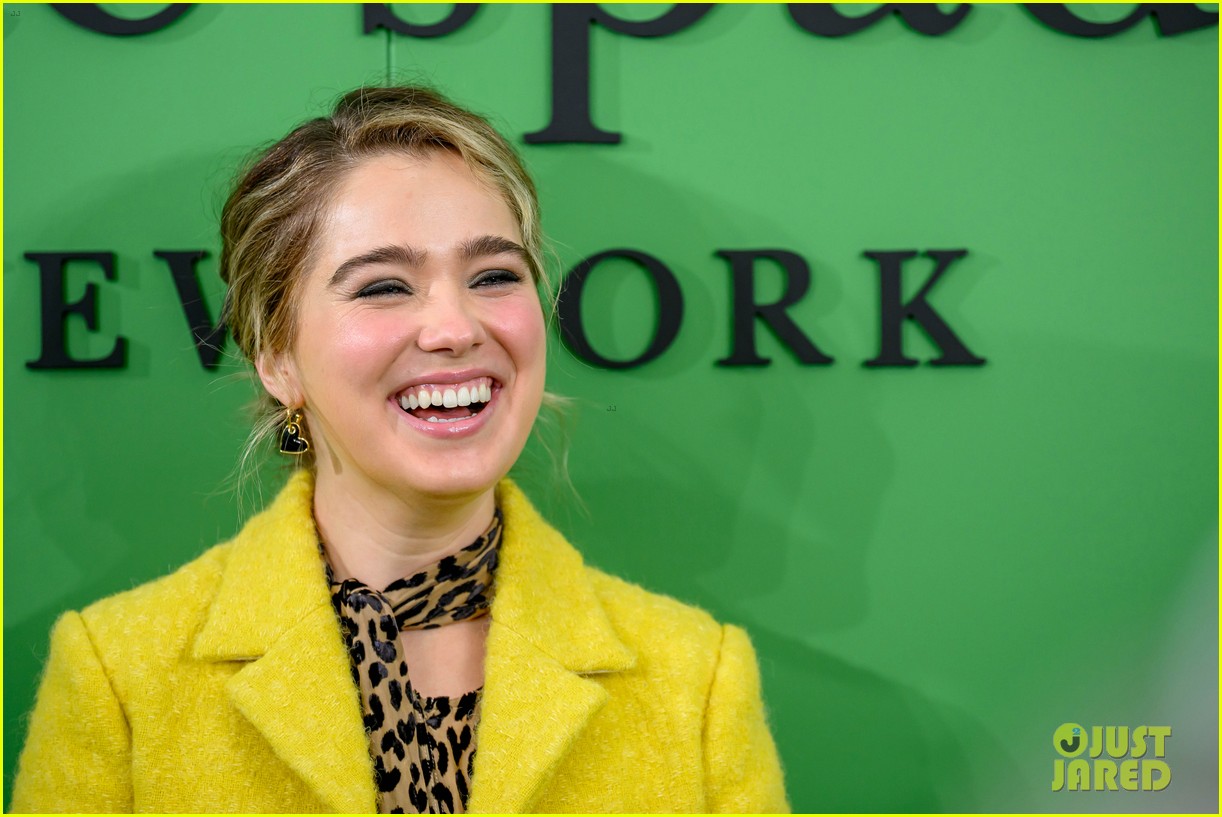 Emma Roberts, Lana Condor, Haley Lu Richardson & Quinta Brunson Attend