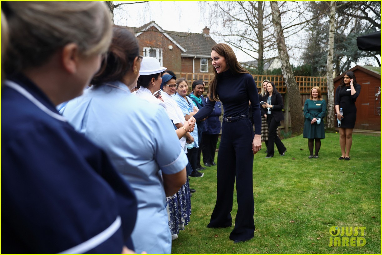 Kate Middleton Is A Master Pancake Flipper During Nursing Home Visit See The Pics! Photo