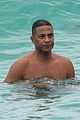 don lemon spotted in miami with fiance tim malone 02